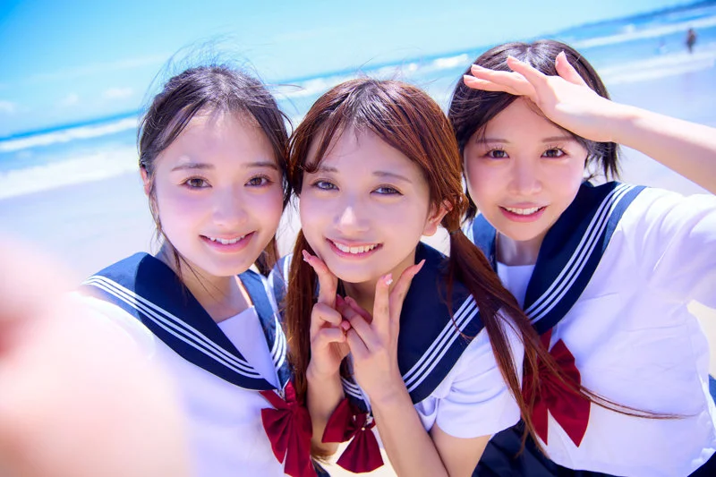 かりん＆こなつ＆かほ 無料サンプル画像(3) 【ヴイヴイシー】