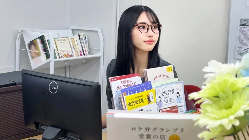 佐野さん 無料サンプル画像(1) 【【美少女】人気の動画はコレだ【人妻・熟女】】