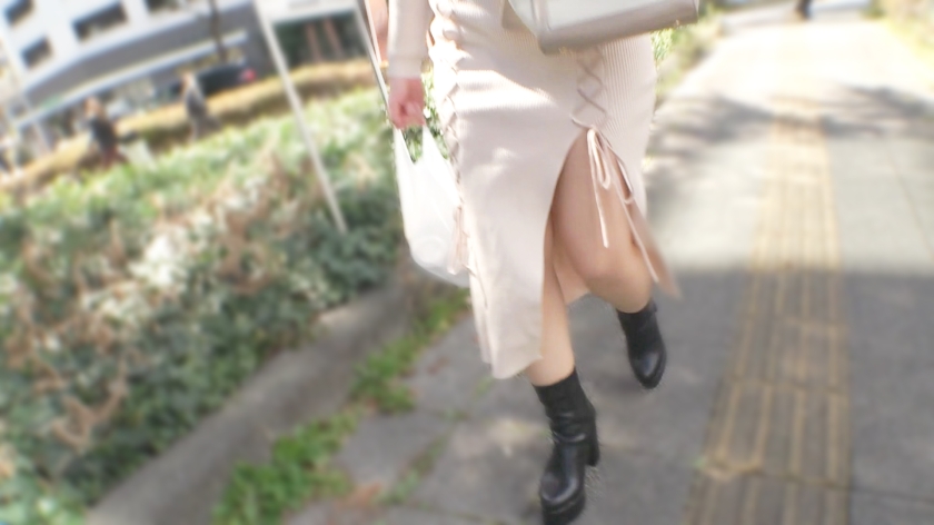 巨乳巨尻美女、こんな大人びた人が新卒でいいんですか？いいんです！ツンと上がった和風美人の顔とは打って変わって、デカ乳デカ尻の大狂乱！！服を脱ぐ前からオマ○コびしょびしょで、相手を果敢に誘惑！！パンパンハメハメ！！ マジ軟派、初撮。 2335